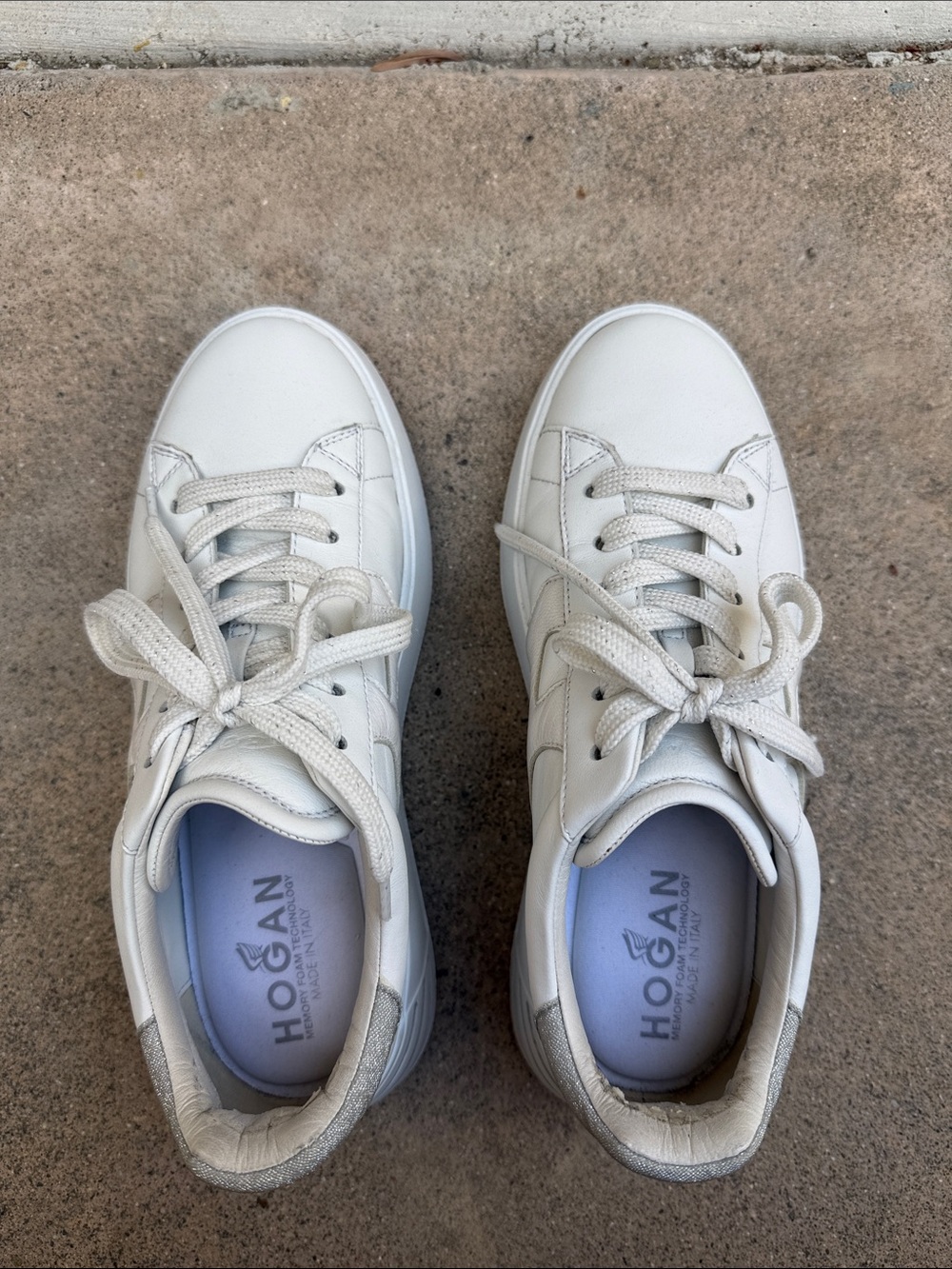 Hogan logo-patch chunky-sole sneakers